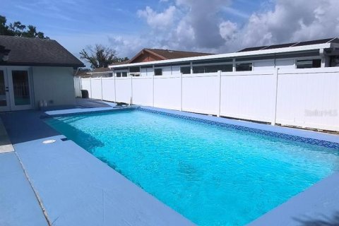 Casa en venta en Tampa, Florida, 4 dormitorios, 139.82 m2 № 2236951 - foto 15
