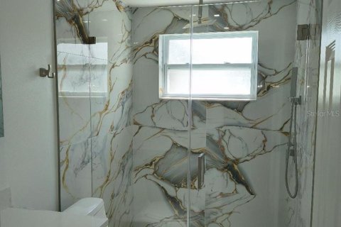 Casa en venta en Tampa, Florida, 4 dormitorios, 139.82 m2 № 2236951 - foto 7