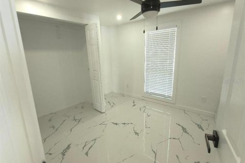 Casa en venta en Tampa, Florida, 4 dormitorios, 139.82 m2 № 2236951 - foto 8