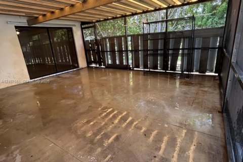 Villa ou maison à louer à Hypoluxo, Floride: 2 chambres, 115.48 m2 № 2417565 - photo 5