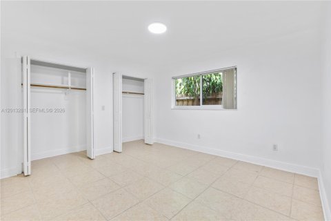 Снять в аренду виллу или дом в Майами, Флорида 3 спальни, 184.41м2, № 2145829 - фото 27