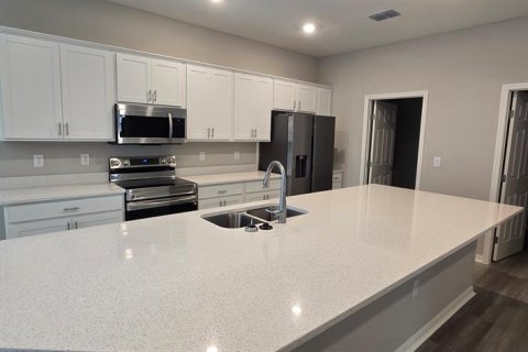 House in Ocala, Florida 3 bedrooms, 188.5 sq.m. № 1903366 - photo 3