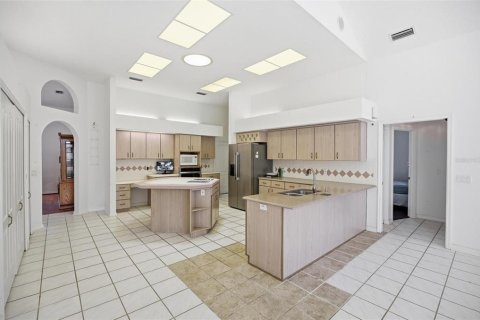 House in Palm Coast, Florida 3 bedrooms, 232.63 sq.m. № 2151477 - photo 12