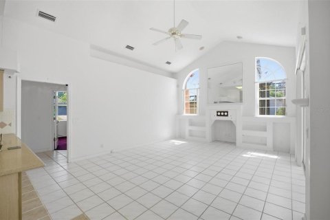 House in Palm Coast, Florida 3 bedrooms, 232.63 sq.m. № 2151477 - photo 24