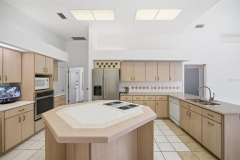 House in Palm Coast, Florida 3 bedrooms, 232.63 sq.m. № 2151477 - photo 14