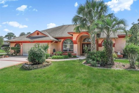 House in Palm Coast, Florida 3 bedrooms, 232.63 sq.m. № 2151477 - photo 3