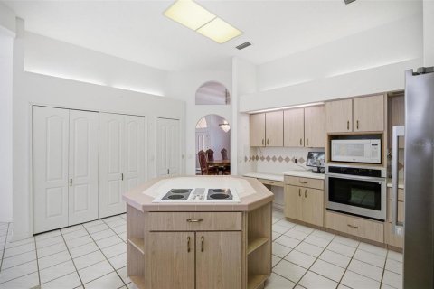 House in Palm Coast, Florida 3 bedrooms, 232.63 sq.m. № 2151477 - photo 15