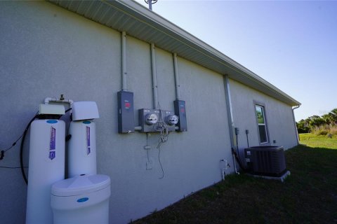 Apartamento en alquiler en Port Charlotte, Florida, 3 dormitorios, 111.48 m2 № 1679928 - foto 4
