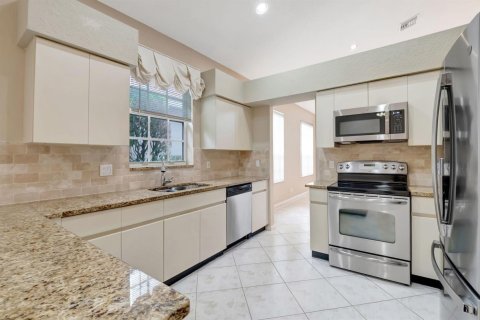 Villa ou maison à louer à Boynton Beach, Floride: 3 chambres, 210.33 m2 № 2169441 - photo 24