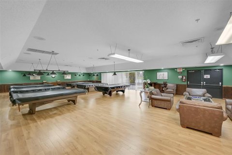 Condo in Sunrise, Florida, 2 bedrooms № 2193274 - photo 18