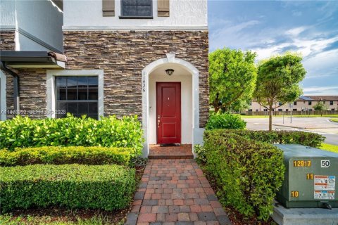 Villa ou maison à Homestead, Floride 3 chambres, 141.58 m2 № 2046431