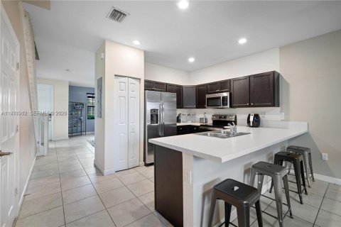 Villa ou maison à louer à Homestead, Floride: 3 chambres, 141.58 m2 № 2046431 - photo 12