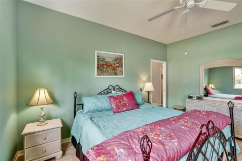 House in Bradenton, Florida 2 bedrooms, 153.85 sq.m. № 2151957 - photo 20