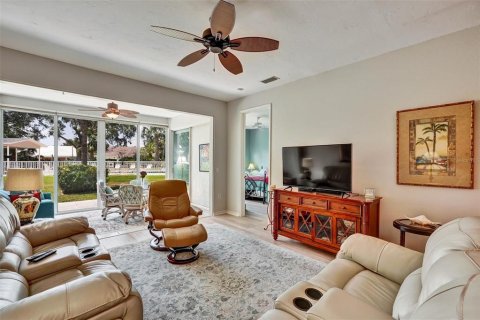 House in Bradenton, Florida 2 bedrooms, 153.85 sq.m. № 2151957 - photo 16