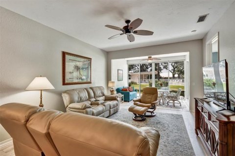 House in Bradenton, Florida 2 bedrooms, 153.85 sq.m. № 2151957 - photo 15