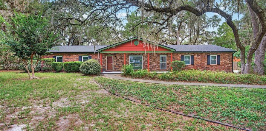 Villa ou maison à Gainesville, Floride 3 chambres, 176.89 m2 № 2263682