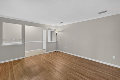 Villa ou maison à vendre à Gainesville, Floride: 3 chambres, 176.89 m2 № 2263682 - photo 17