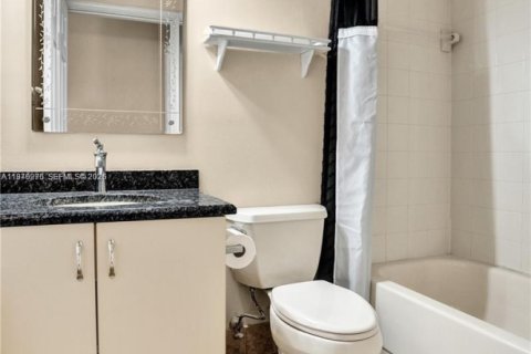 Villa ou maison à vendre à Boynton Beach, Floride: 3 chambres, 157.28 m2 № 2040999 - photo 29