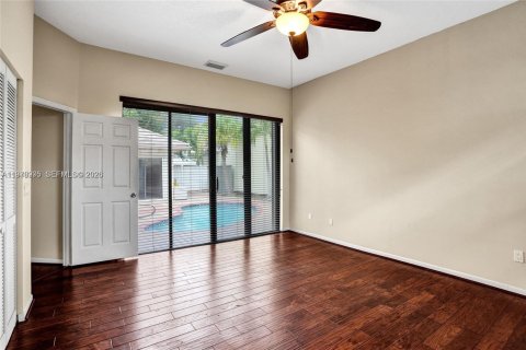 Villa ou maison à vendre à Boynton Beach, Floride: 3 chambres, 157.28 m2 № 2040999 - photo 4