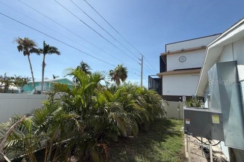 Apartment in Bradenton Beach, Florida 2 bedrooms, 72.46 sq.m. № 1785633 - photo 3