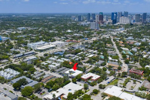 Immobilier commercial à vendre à Fort Lauderdale, Floride № 2083700 - photo 6