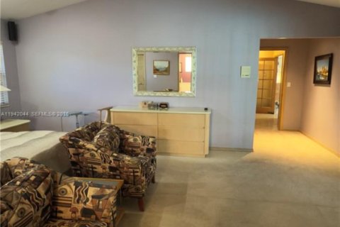 Villa ou maison à vendre à Palmetto Bay, Floride: 5 chambres, 420.57 m2 № 1999039 - photo 30