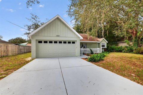 Villa ou maison à Lady Lake, Floride 3 chambres, 112.88 m2 № 2314481