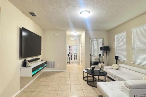 Casa en venta en Kissimmee, Florida, 4 dormitorios, 158.49 m2 № 2100742 - foto 6