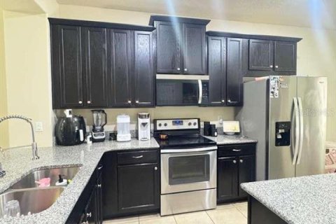 Casa en venta en Kissimmee, Florida, 4 dormitorios, 158.49 m2 № 2100742 - foto 9