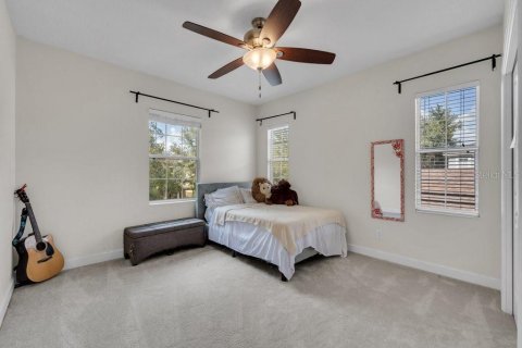 House in Fish Hawk, Florida 4 bedrooms, 291.16 sq.m. № 2200484 - photo 29