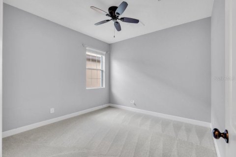 House in Fish Hawk, Florida 4 bedrooms, 291.16 sq.m. № 2200484 - photo 8