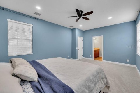 House in Fish Hawk, Florida 4 bedrooms, 291.16 sq.m. № 2200484 - photo 22