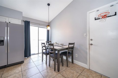 Casa en venta en Orlando, Florida, 2 dormitorios, 82.13 m2 № 1884343 - foto 15