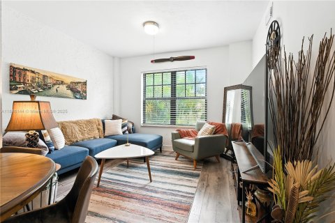 Condo in Miami Beach, Florida, 1 bedroom  № 1844198 - photo 2