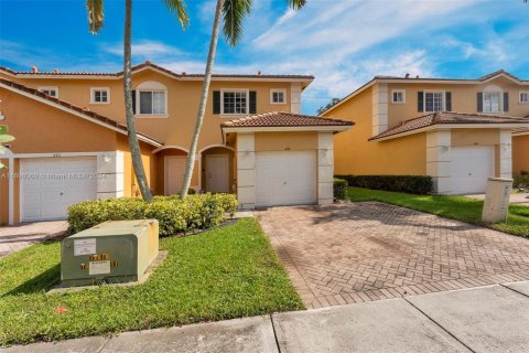 Townhouse in Margate, Florida 3 bedrooms, 125.98 sq.m. № 1693868 - photo 3
