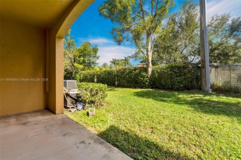 Townhouse in Margate, Florida 3 bedrooms, 125.98 sq.m. № 1693868 - photo 9