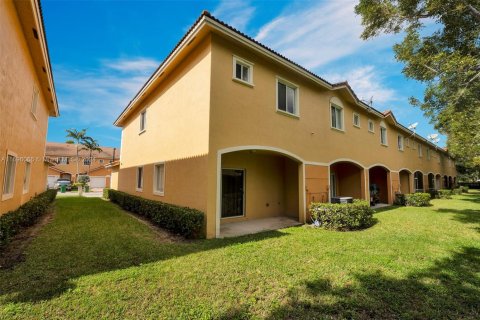 Townhouse in Margate, Florida 3 bedrooms, 125.98 sq.m. № 1693868 - photo 6