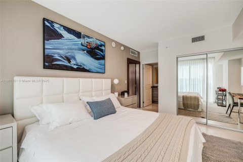 Condominio en venta en Sunny Isles Beach, Florida, 3 dormitorios, 160.91 m2 № 1977826 - foto 22