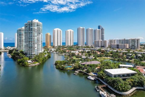 Condominio en venta en Sunny Isles Beach, Florida, 3 dormitorios, 160.91 m2 № 1977826 - foto 5