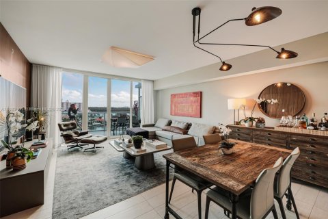 Condominio en venta en Sunny Isles Beach, Florida, 3 dormitorios, 160.91 m2 № 1977826 - foto 10