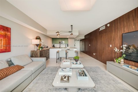 Condominio en venta en Sunny Isles Beach, Florida, 3 dormitorios, 160.91 m2 № 1977826 - foto 18