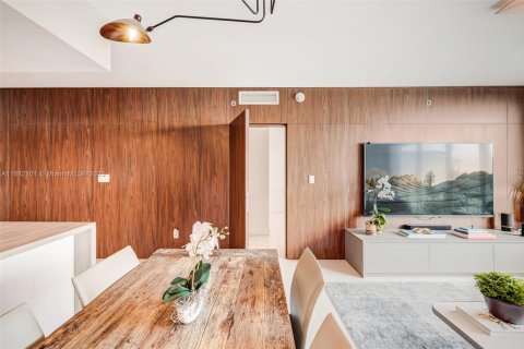 Condominio en venta en Sunny Isles Beach, Florida, 3 dormitorios, 160.91 m2 № 1977826 - foto 11