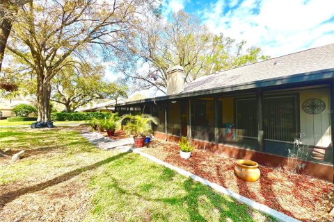 House in Palm Harbor, Florida 3 bedrooms, 205.69 sq.m. № 1550383 - photo 23