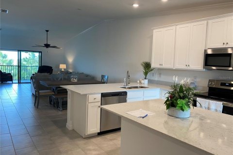 Condo in Bradenton, Florida, 2 bedrooms in LAKEWOOD NATIONAL  № 248891 - photo 7
