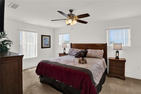 Villa ou maison à vendre à Haines City, Floride: 5 chambres, 236.16 m2 № 2349346 - photo 28