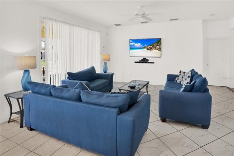 Villa ou maison à vendre à Haines City, Floride: 5 chambres, 236.16 m2 № 2349346 - photo 5