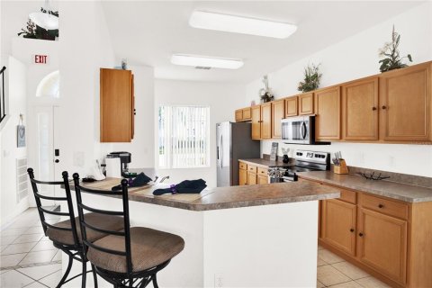 Villa ou maison à vendre à Haines City, Floride: 5 chambres, 236.16 m2 № 2349346 - photo 10