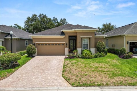 House in Lakeland, Florida 3 bedrooms, 209.22 sq.m. № 1791598 - photo 1