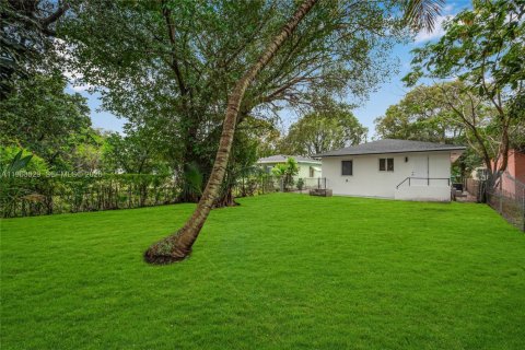 Villa ou maison à louer à Miami, Floride: 3 chambres, 98.85 m2 № 2023972 - photo 19