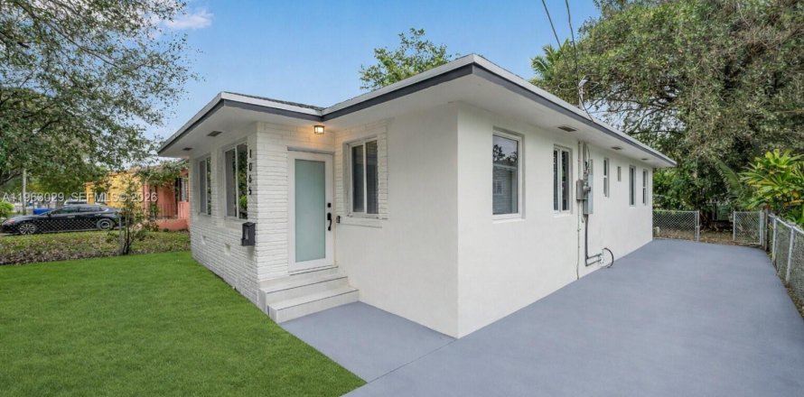 Villa ou maison à Miami, Floride 3 chambres, 98.85 m2 № 2023972